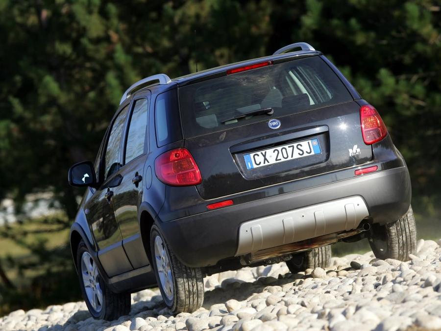  Fiat Sedici (189) 2006 года  (фото 8 из 137)